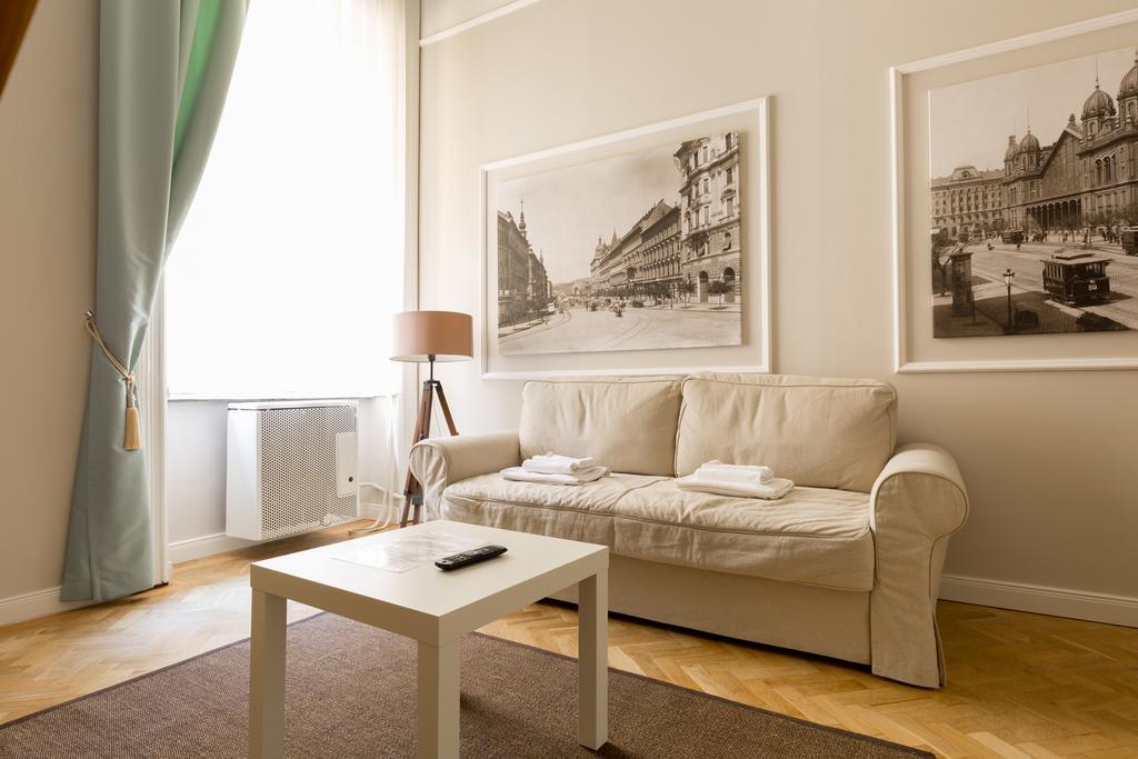 Lisianthus Apartments Budapest Luaran gambar